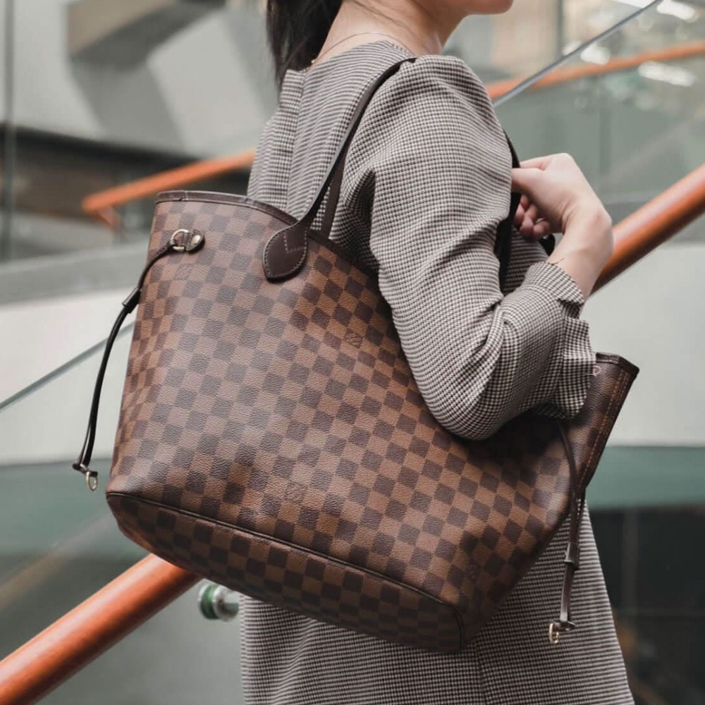 Authentic Louis Vuitton Neverfull MM